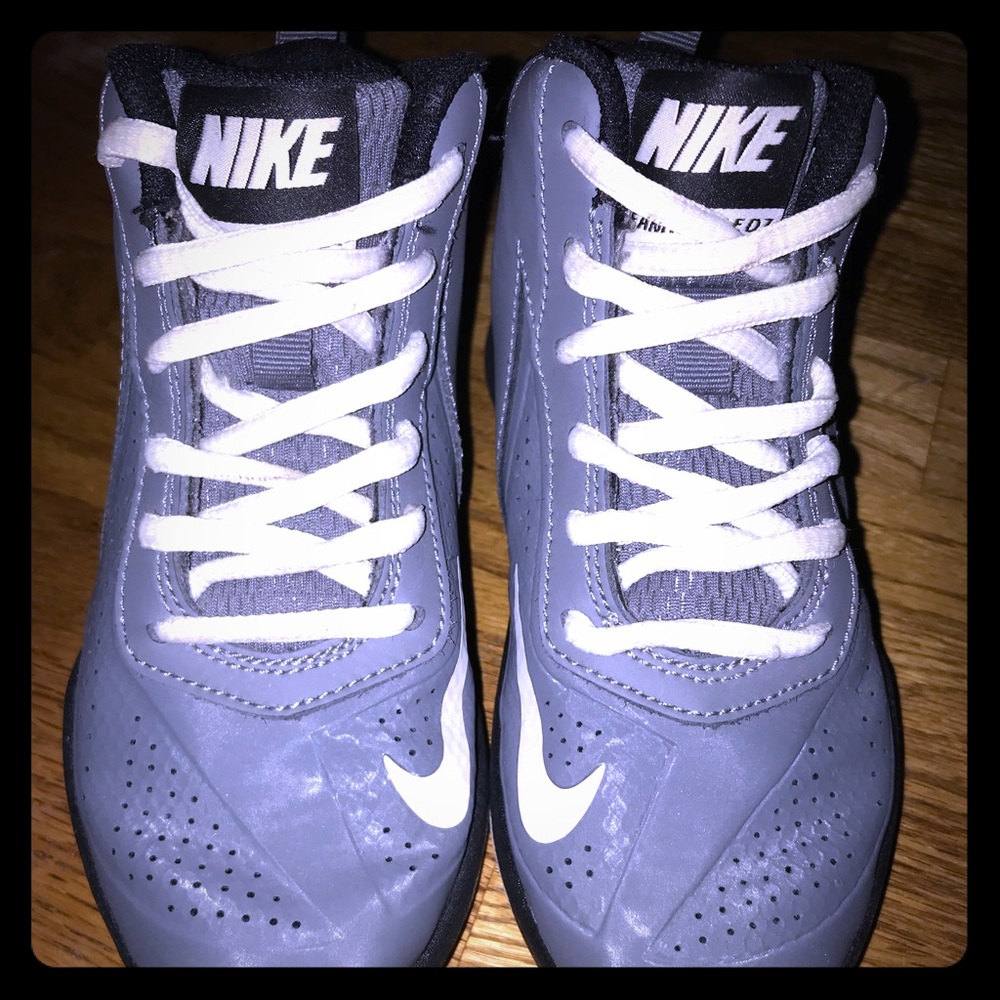 Nike Basketball Shoes (Boys)